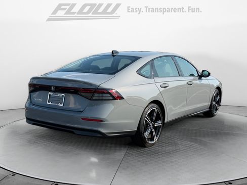 Used 2026 Honda Accord SE image 7