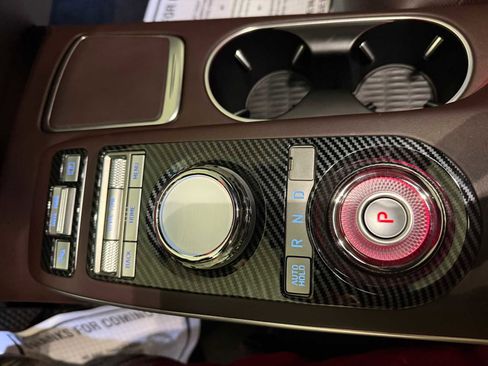 Used 2023 Genesis GV70 2.5T w/ Advanced Package image 36