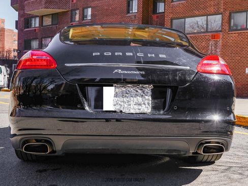 Used 2012 Porsche Panamera image 7