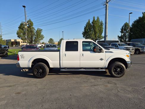Used 2016 Ford F250 Lariat w/ Lariat Interior Package AWD/4WD image 2