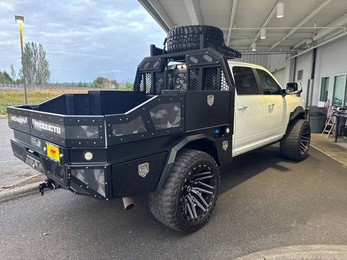 Used 2022 RAM 2500 Limited AWD/4WD image 2