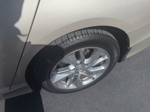 Used 2019 Honda Accord LX image 38