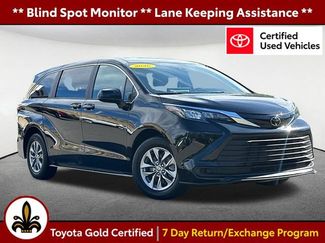 Certified 2026 Toyota Sienna LE FWD video 1