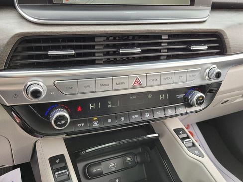 Used 2022 Kia Telluride EX image 21