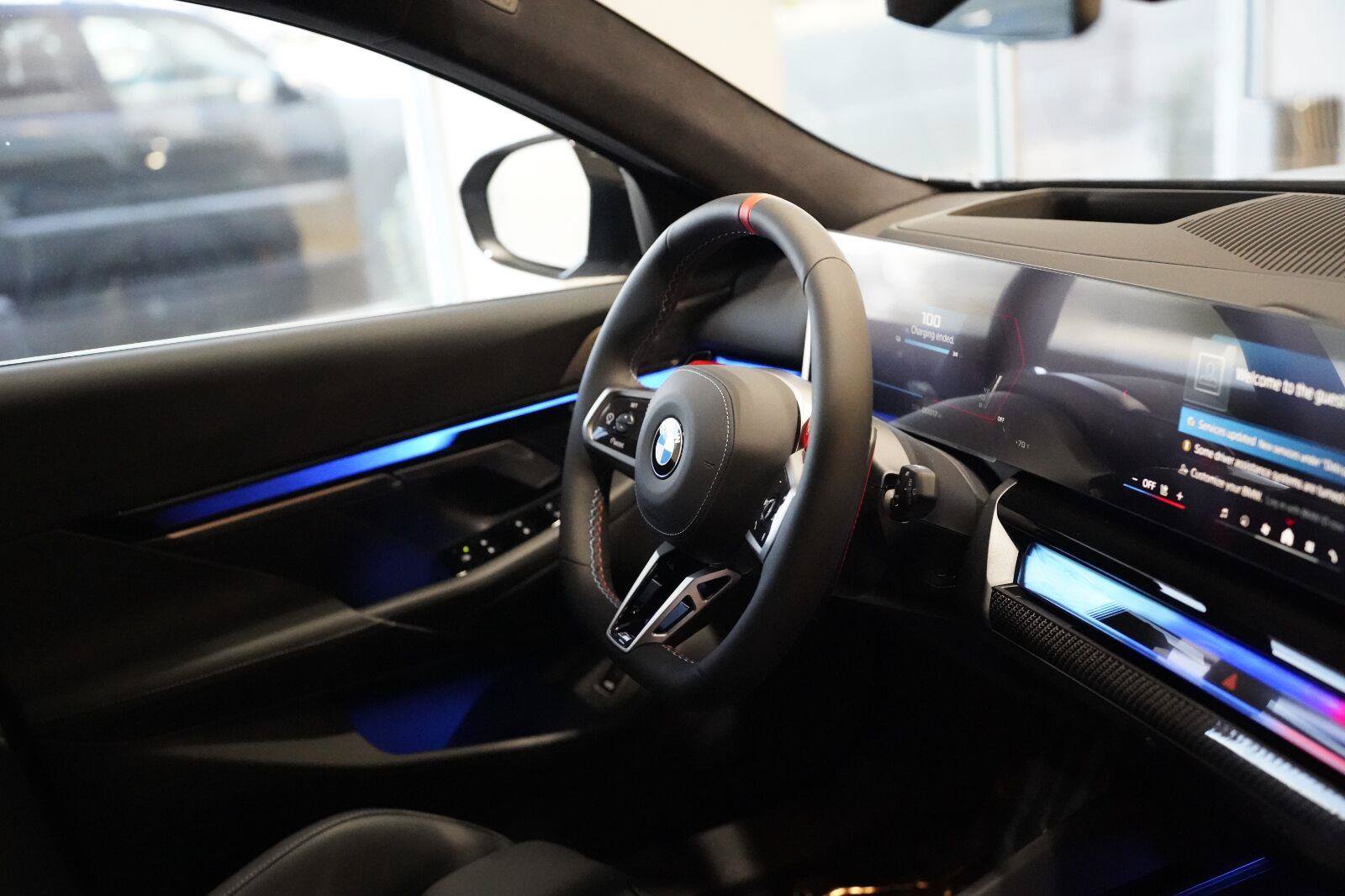 New 2027 BMW M5 Touring AWD/4WD image 28