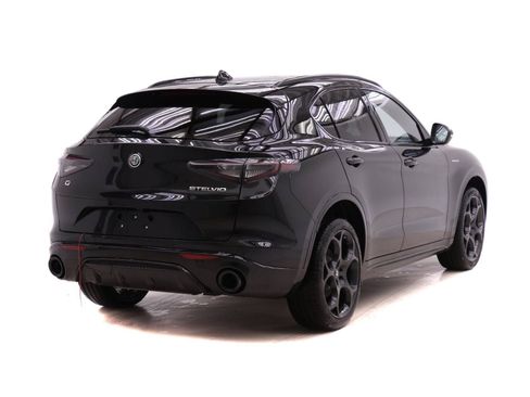 New 2026 Alfa Romeo Stelvio Sprint AWD/4WD image 4