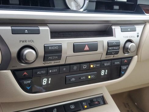 Used 2015 Lexus ES 350 Base image 24