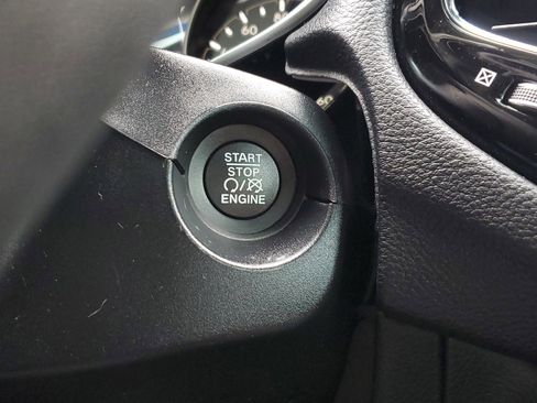 Used 2021 Jeep Compass Latitude FWD image 27