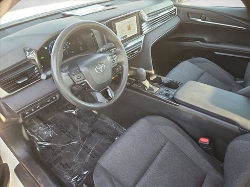 Used 2025 Toyota Camry LE FWD image 12