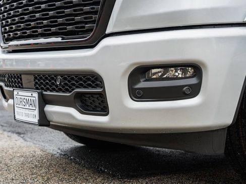 New 2026 RAM 1500 4x4 Crew Cab image 15