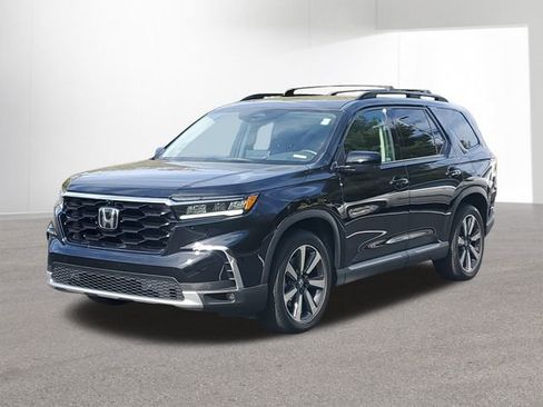 Used 2023 Honda Pilot Elite image 1