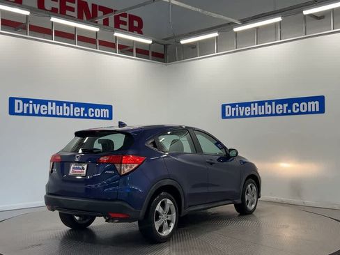 Used 2016 Honda HR-V LX image 2