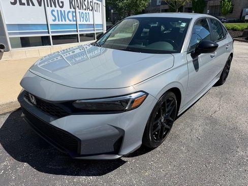 Used 2025 Honda Civic Sport image 8