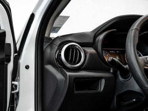 Used 2025 Nissan Versa SR w/ Trunk Package FWD image 21