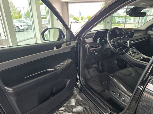 Used 2025 Hyundai Palisade SEL AWD/4WD image 32
