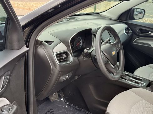 Used 2020 Chevrolet Equinox LS w/ LS Convenience Package FWD image 22