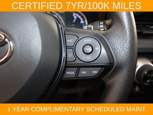 Used 2025 Toyota RAV4 XLE AWD/4WD image 22
