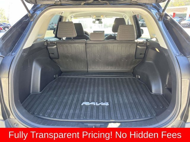 Used 2019 Toyota RAV4 LE w/ All Weather Liner Package AWD/4WD image 18