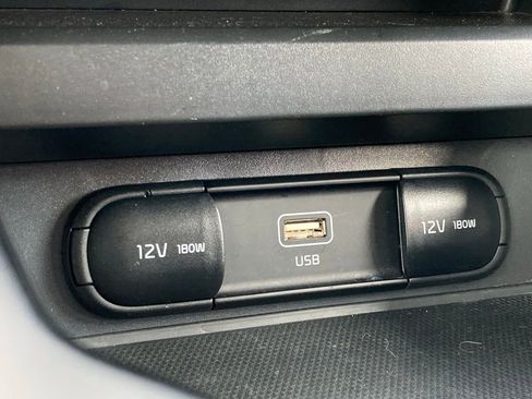 Used 2025 Kia Soul LX w/ LX Technology Package image 22