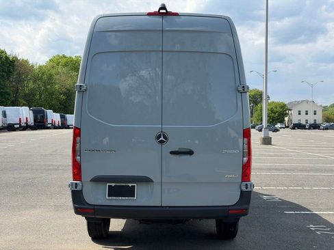 New 2025 Mercedes-Benz Sprinter 2500 image 5
