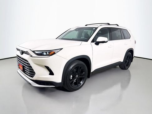 Certified 2024 Toyota Grand Highlander AWD Hybrid image 3