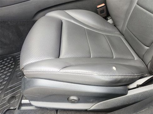 Used 2020 Mercedes-Benz GLC 300 image 26