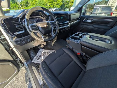 Used 2025 Chevrolet Silverado 2500 LT w/ Convenience Package AWD/4WD image 17