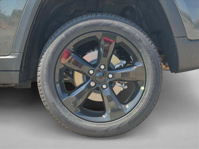 New 2026 Jeep Grand Cherokee Limited w/ Limited Altitude Package AWD/4WD image 10