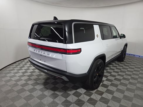 Used 2024 Rivian R1S Adventure AWD/4WD image 5