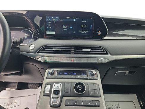 Used 2021 Hyundai Palisade Limited FWD image 17