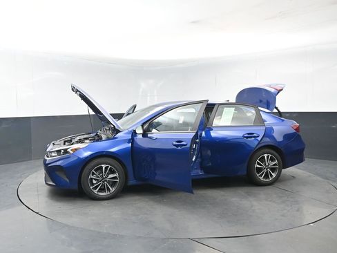 Used 2024 Kia Forte LXS image 27