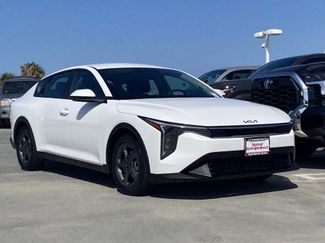Used 2025 Kia K4 FWD video 2