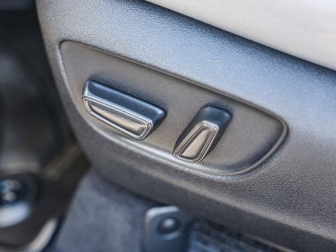 Certified 2026 Toyota Sienna LE image 13