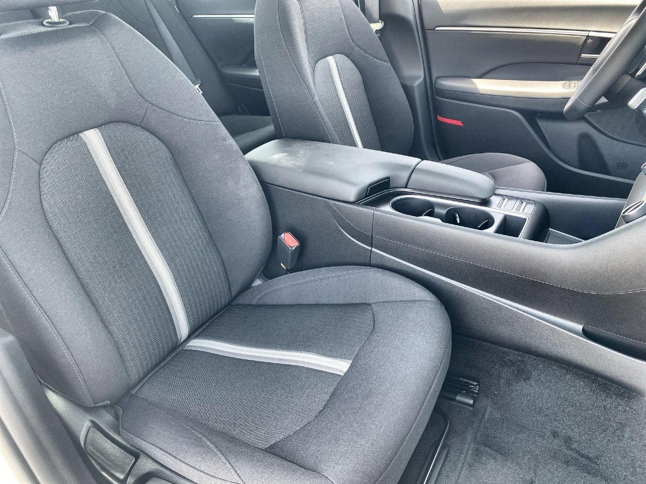 Used 2026 Hyundai Sonata SEL FWD image 10