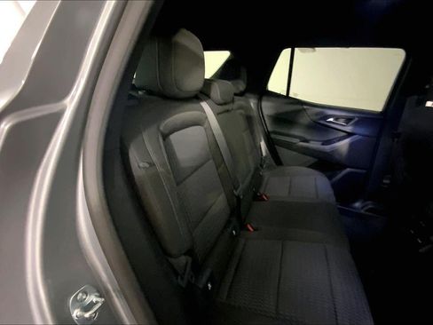 Used 2026 Chevrolet Equinox LT FWD image 23