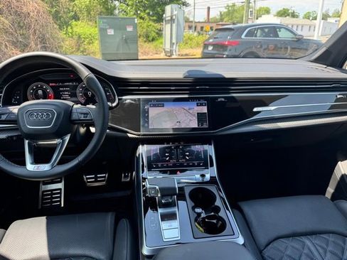 Used 2025 Audi SQ7 Premium Plus AWD/4WD image 25