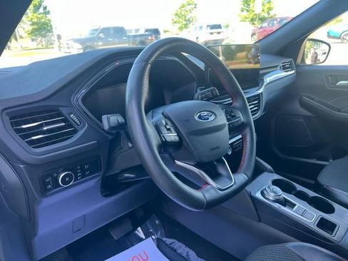 Used 2025 Ford Escape ST-Line Select w/ Tech Pack #1 AWD/4WD image 18