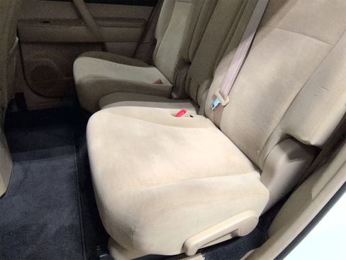 Used 2013 Toyota Highlander Plus image 20
