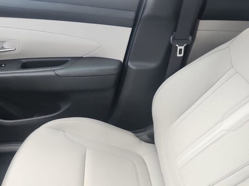 Used 2025 Hyundai Tucson SEL AWD/4WD image 17