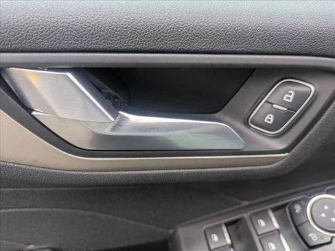 Certified 2022 Ford Escape SEL AWD/4WD image 11