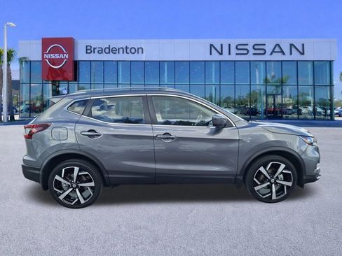 Certified 2022 Nissan Rogue Sport SL image 4