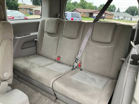 Used 2016 Nissan Quest SV FWD image 12