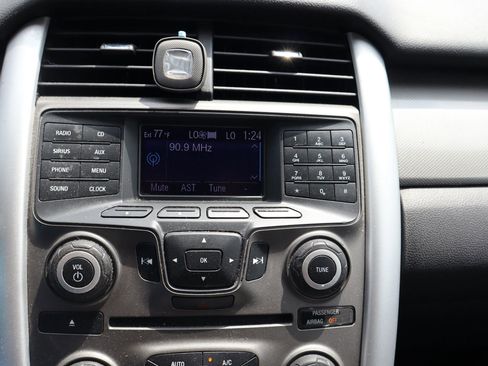 Used 2013 Ford Edge SEL image 22