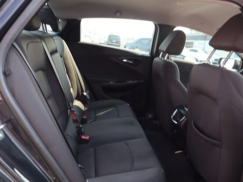 Used 2023 Chevrolet Malibu LT FWD image 9