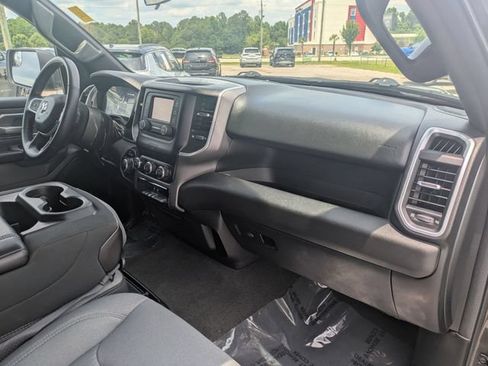 Used 2023 RAM 1500 Big Horn AWD/4WD image 36