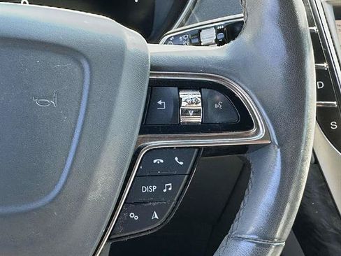 Used 2019 Lincoln Nautilus Reserve w/ Driver Assistance Package AWD/4WD image 36