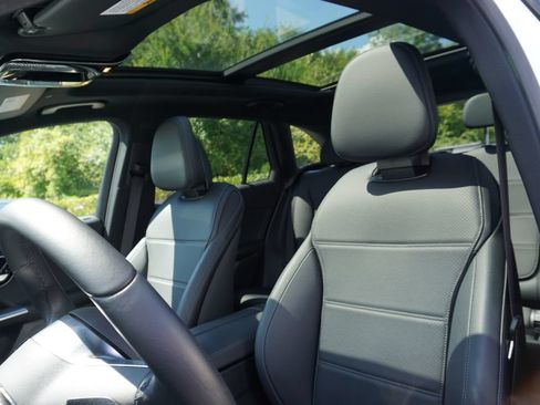 Certified 2025 Mercedes-Benz GLC 300 4MATIC image 13