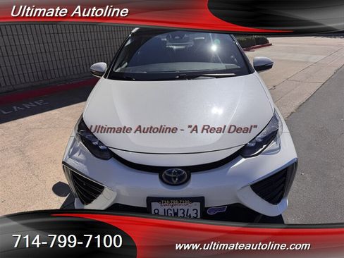 Used 2019 Toyota Mirai image 2