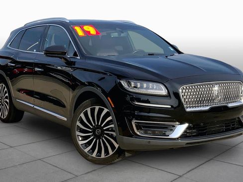 Used 2019 Lincoln Nautilus Black Label AWD/4WD image 3