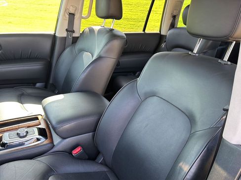 Used 2023 Nissan Armada SL w/ Captain's Chairs Package AWD/4WD image 31